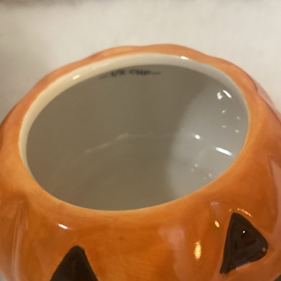 10 Strawberry Street Stacking Jack o Lantern Measuring Cups - Picture 10 of 13